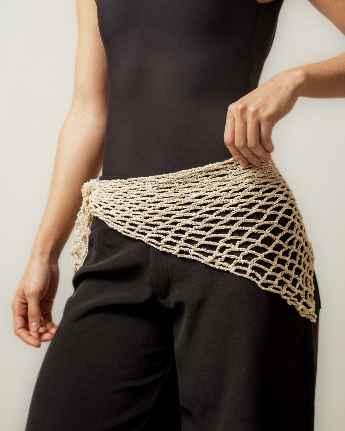 Pareo Knot Crudo